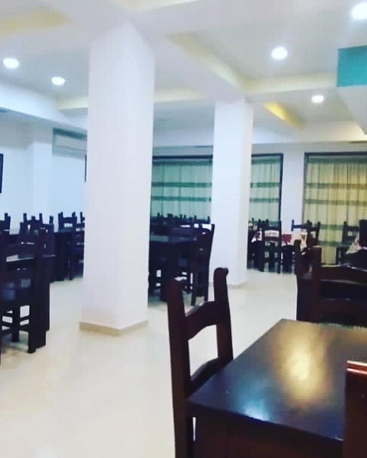 Hotel Edland Vlorë 외부 사진