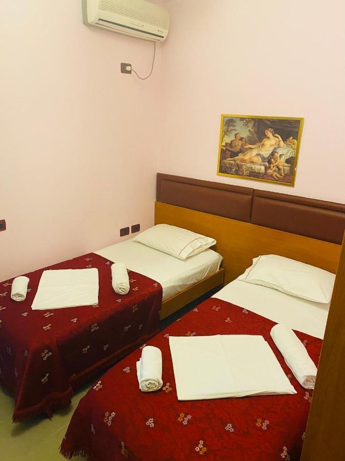 Hotel Edland Vlorë 외부 사진
