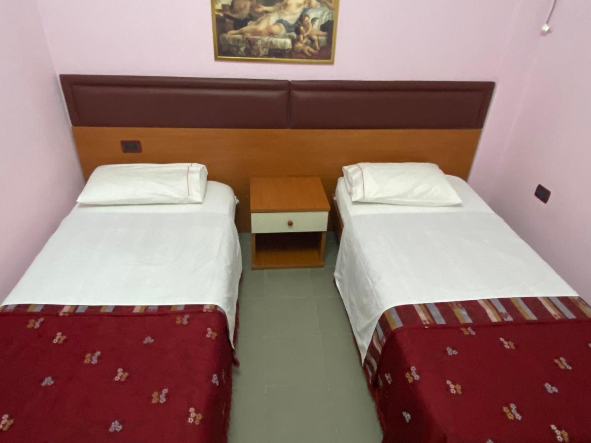 Hotel Edland Vlorë 외부 사진