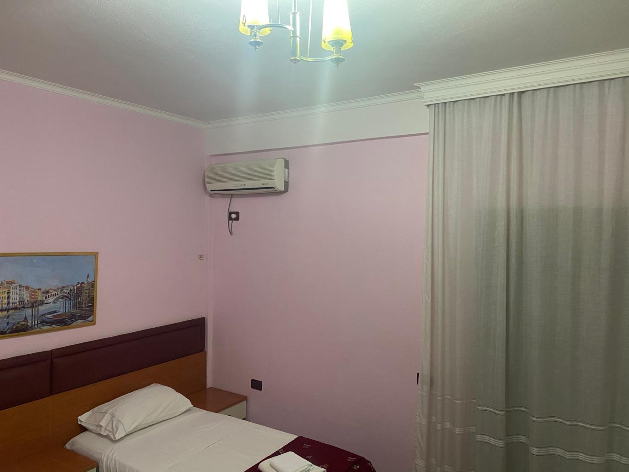 Hotel Edland Vlorë 외부 사진