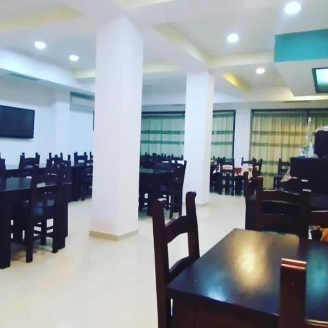 Hotel Edland Vlorë 외부 사진