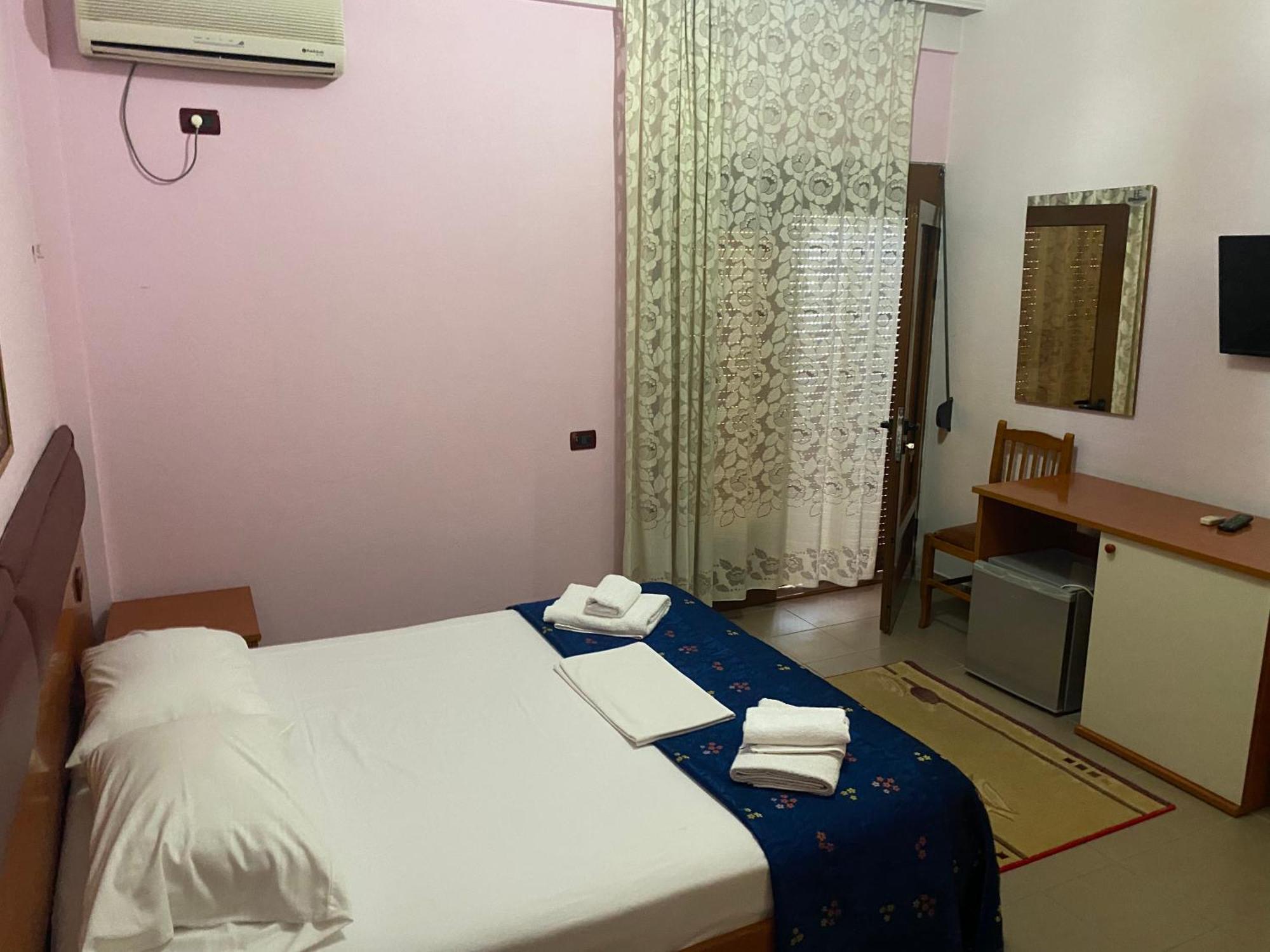 Hotel Edland Vlorë 외부 사진