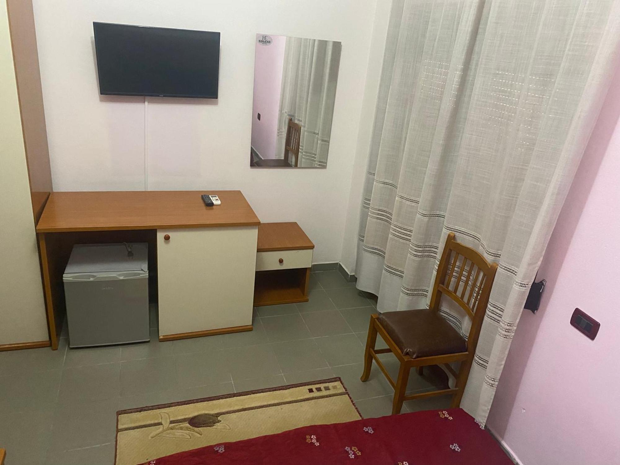 Hotel Edland Vlorë 외부 사진