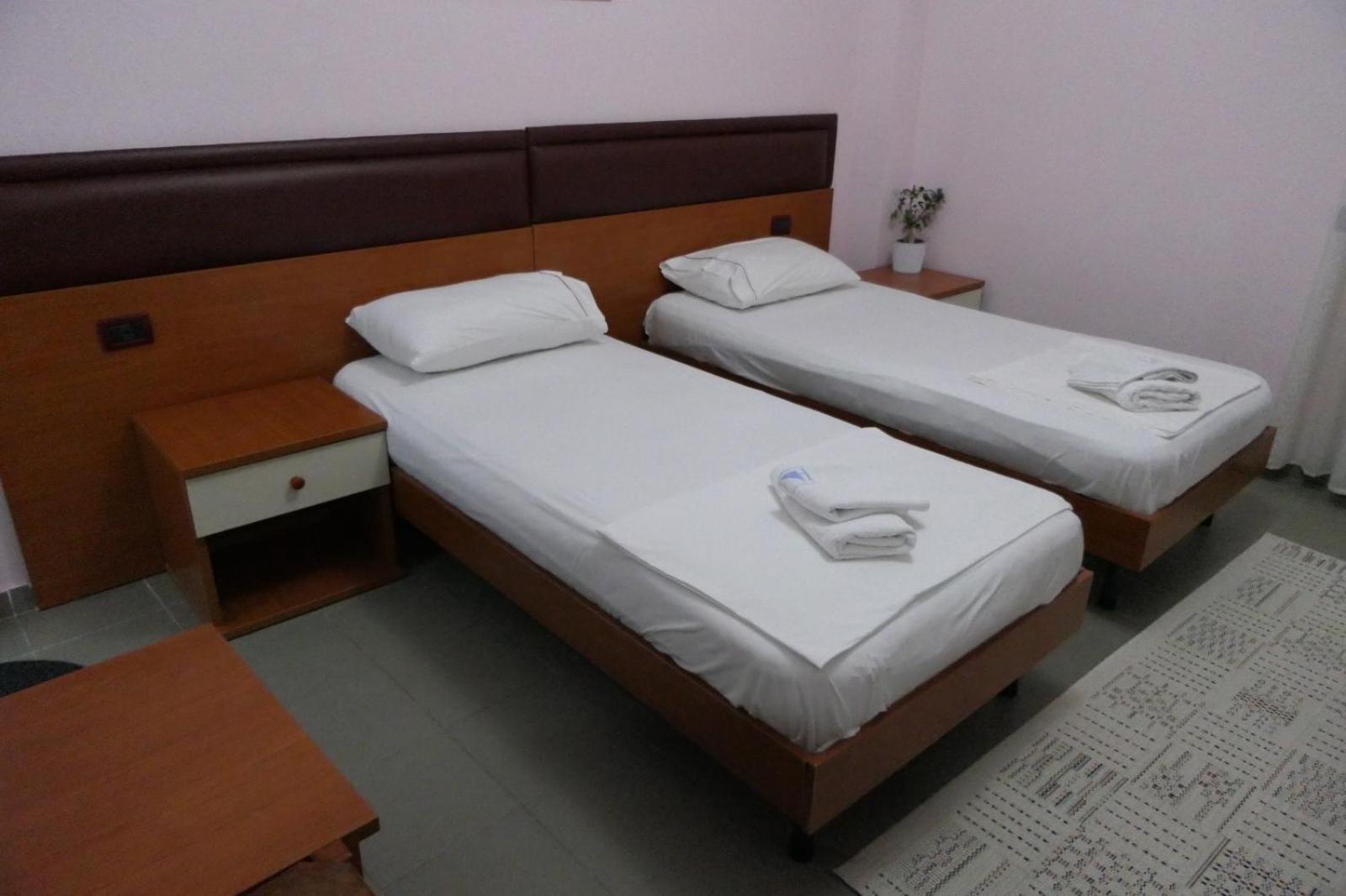 Hotel Edland Vlorë 외부 사진