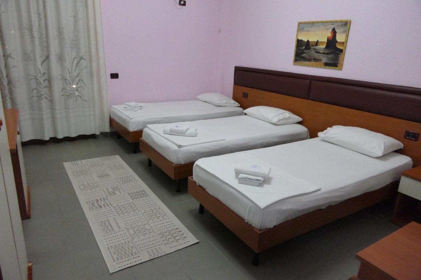 Hotel Edland Vlorë 외부 사진