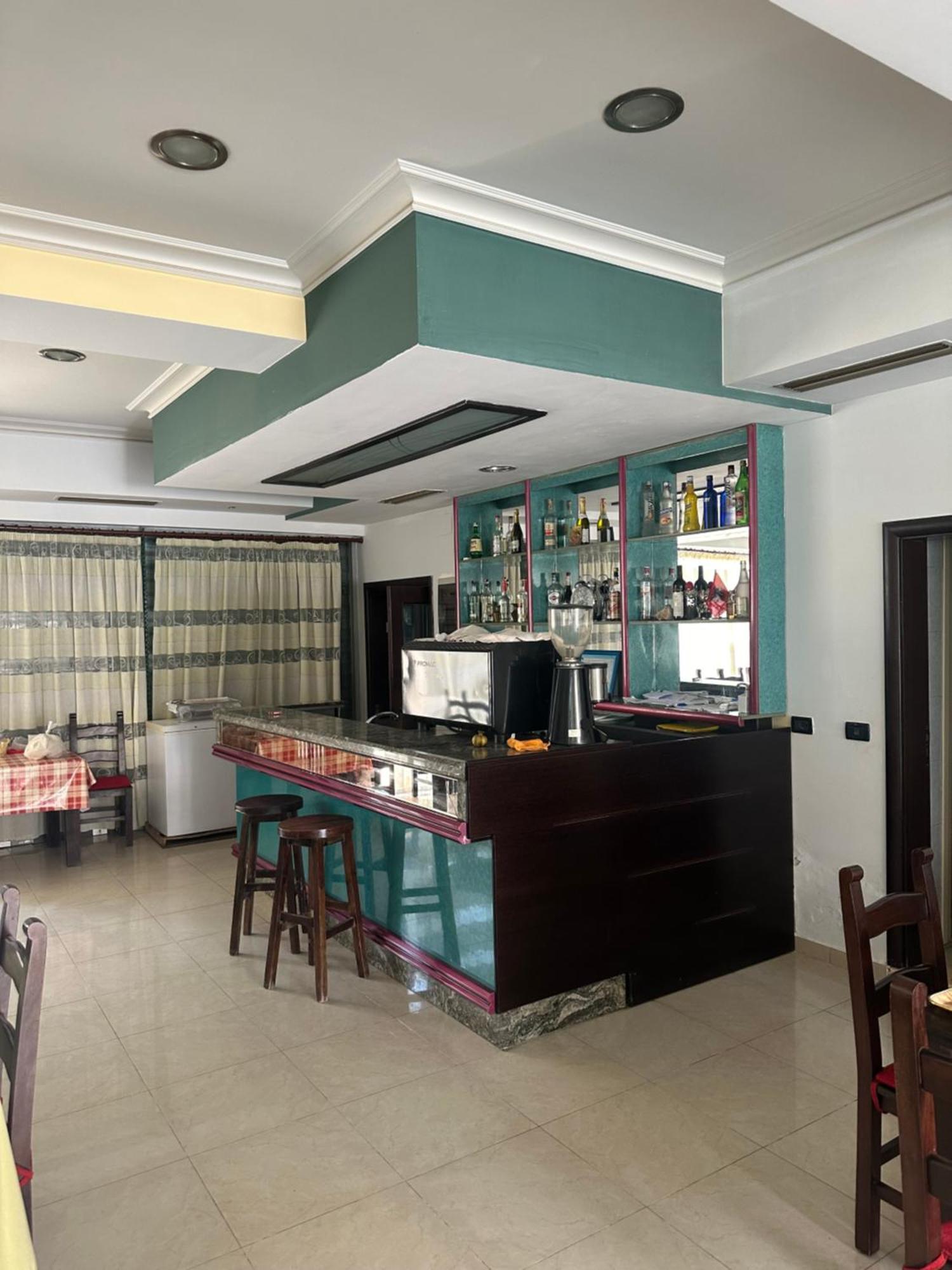 Hotel Edland Vlorë 외부 사진