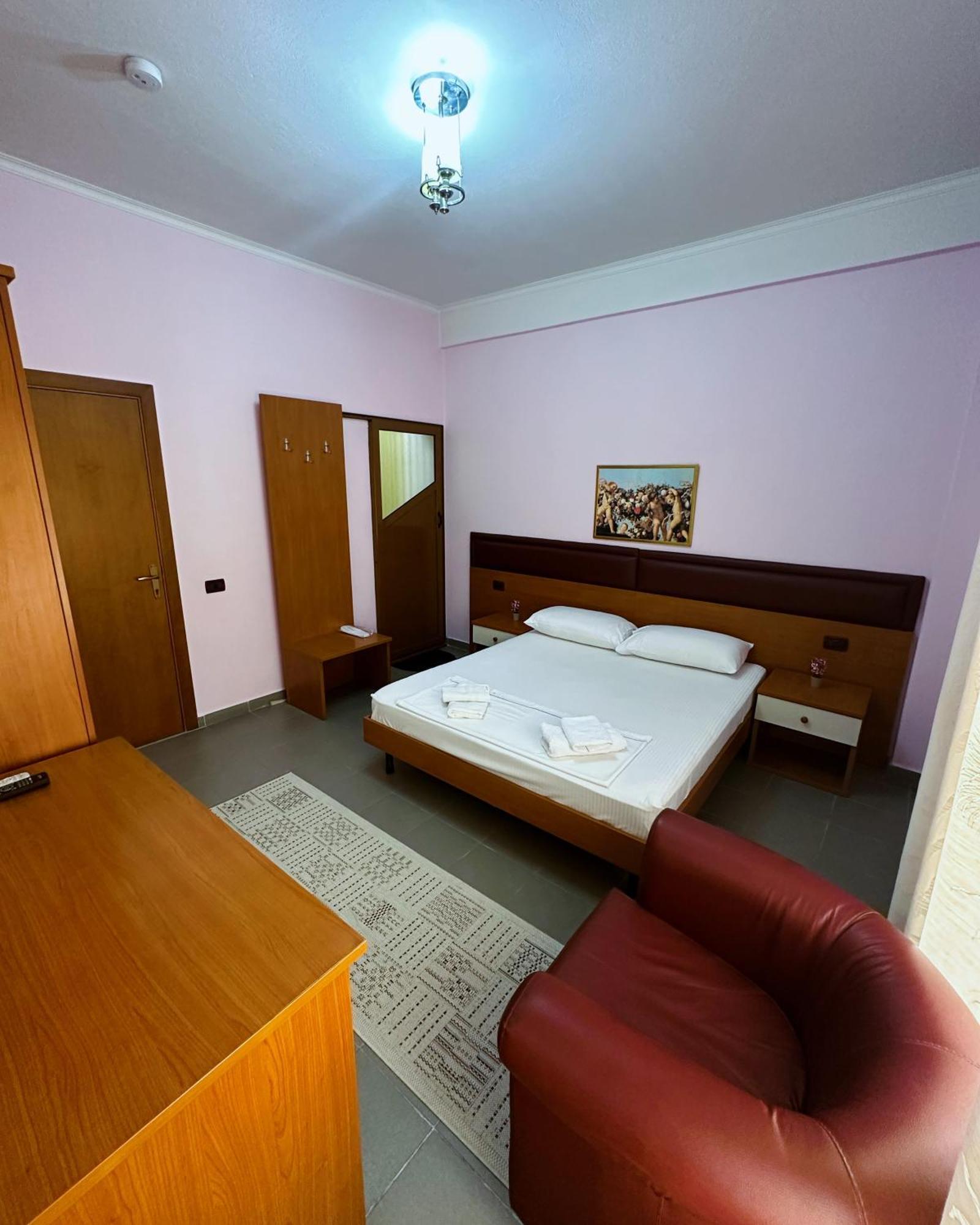 Hotel Edland Vlorë 외부 사진